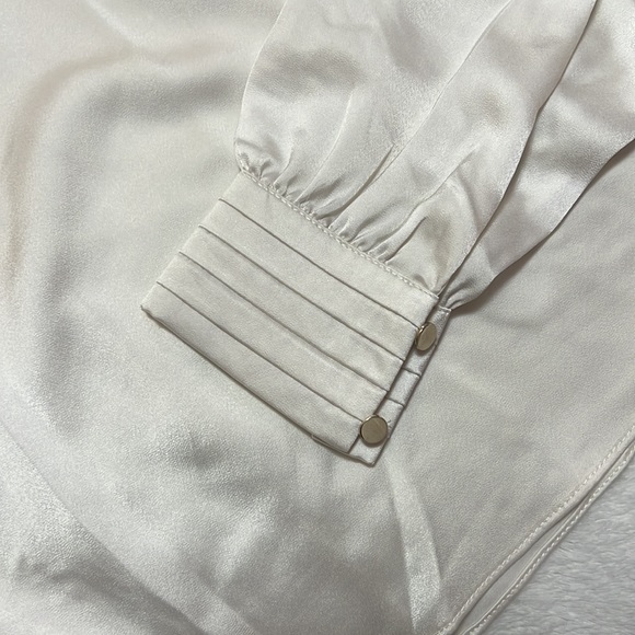 Mock Neck Long Sleeve Blouse - Picture 3 of 4